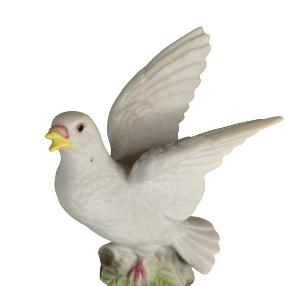 Vintage Porcelain Dove Figurines Pair Hand-Painted Decorative Birds Numbered - Picture 4 of 9